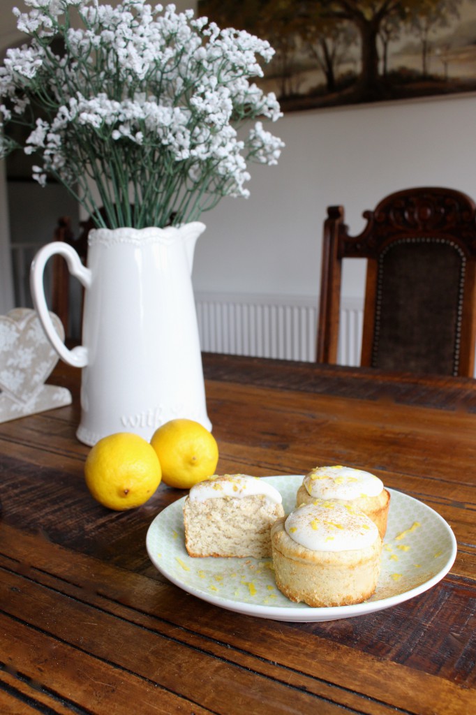 Healthy lemon muffins