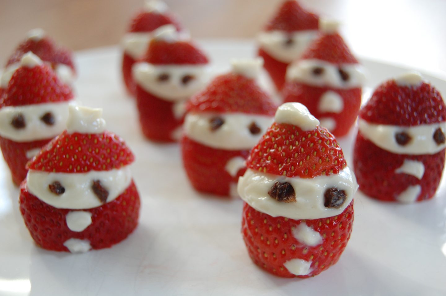 Strawberry Santa Men