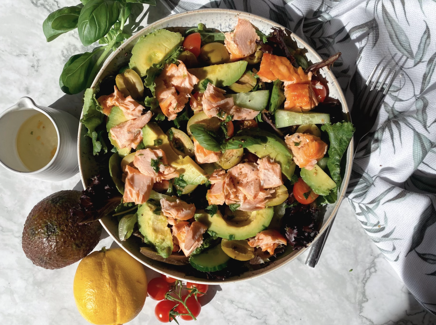 Summery Salmon & Avocado Rainbow Salad 